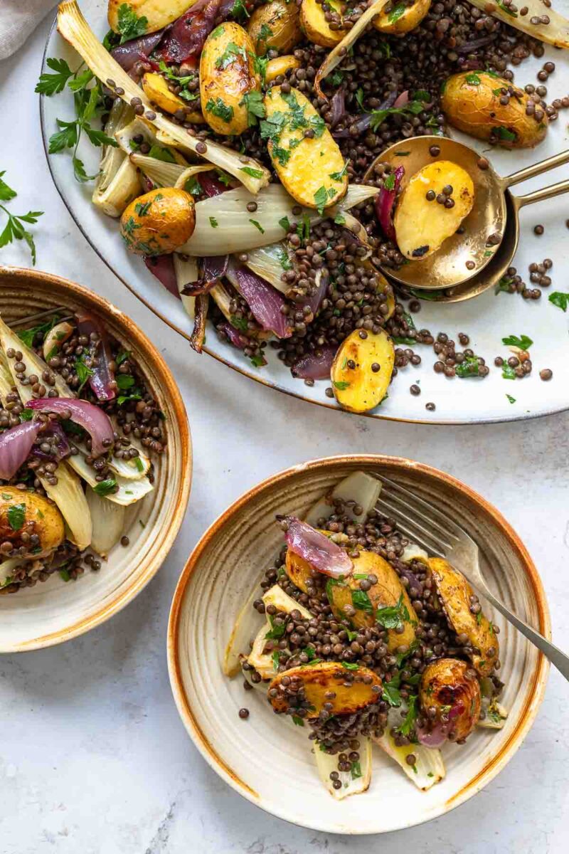 Fenchel im Ofen mit Kartoffeln und Linsen