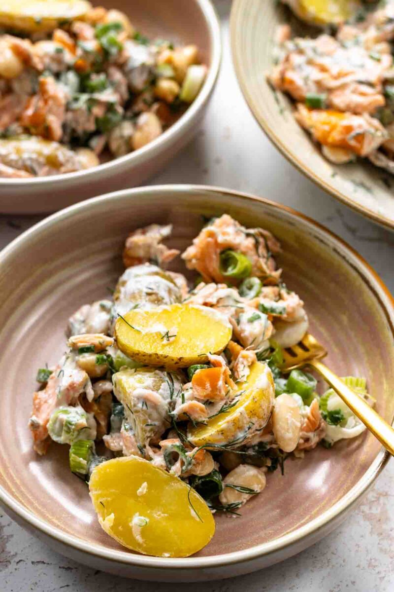 Schwedischer Kartoffelsalat mit Lachs